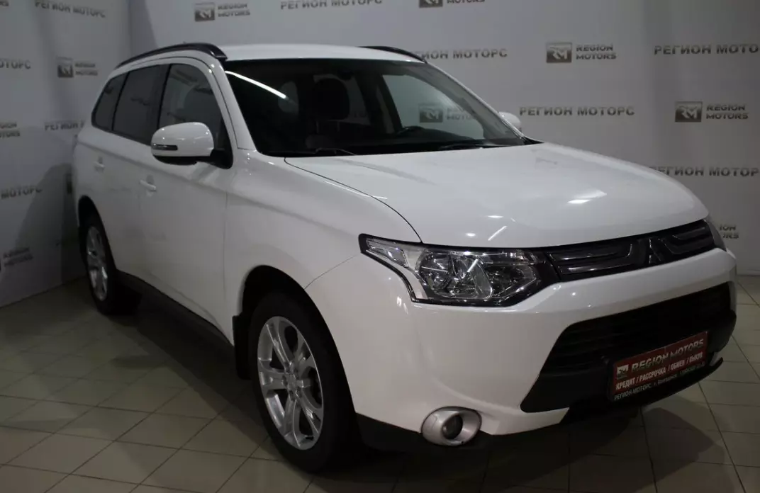 Mitsubishi Outlander 2014