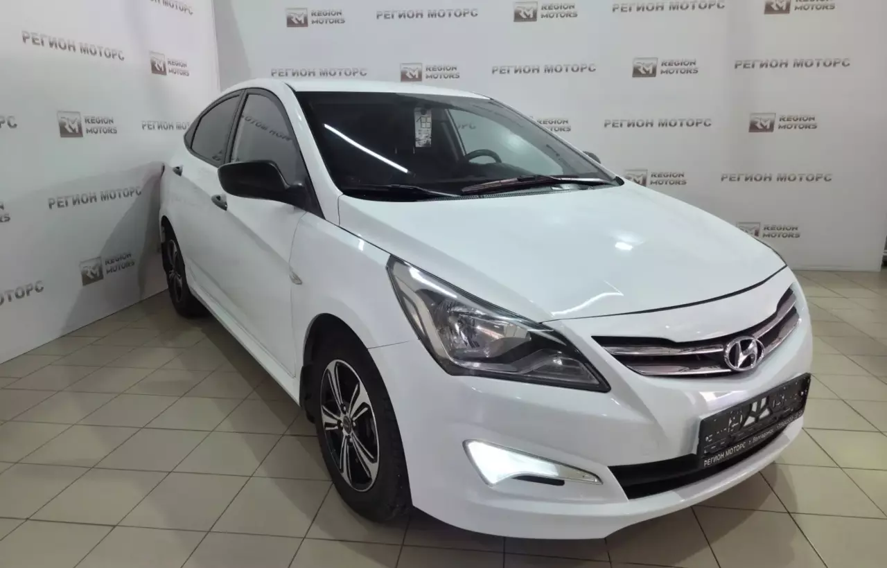 Hyundai Solaris 2015